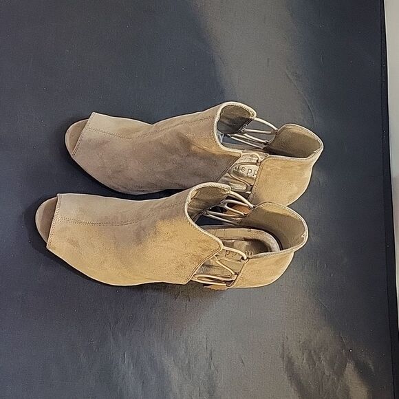 MADDEN GIRL BLOCK HEEL OPEN TOE RAVIN BOOTIE - Picture 14 of 15